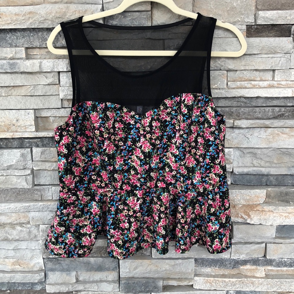 Baby doll Floral/mesh top tank top! So cute!